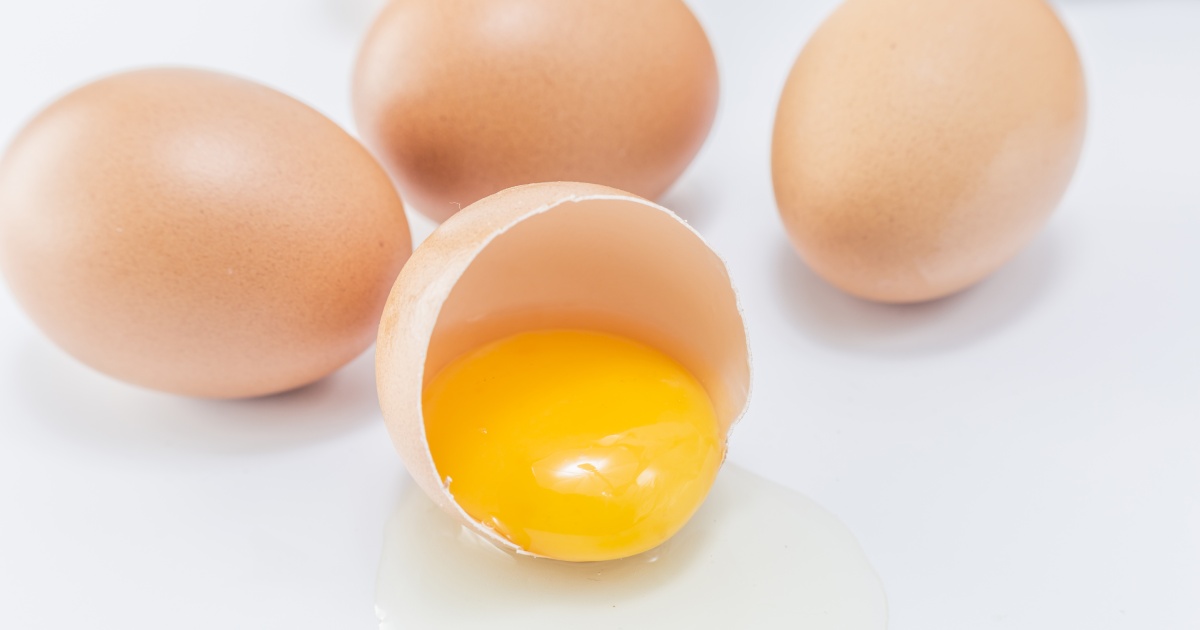 7 loại mặt nạ từ trứng gà giúp da sáng hồng tự nhiên